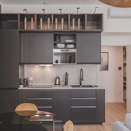 Luxury - 8 Person - Centro Storico דירה טריאסטה