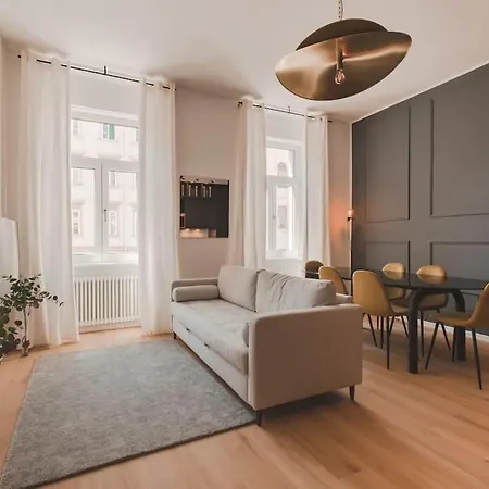 Apartment Luxury - 8 Person - Centro Storico