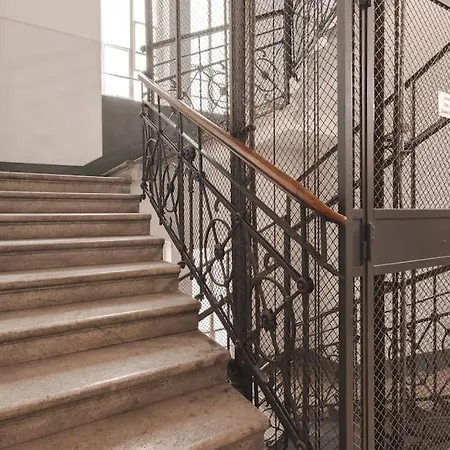 Luxury - 8 Person - Centro Storico Trieste